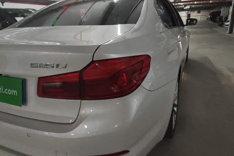 Used BMW 5 Series 2019 525Li Luxury Package Right Rear Taillight