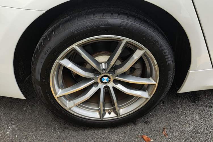 Used BMW 5 Series 2019 Restyled 525Li M Sport Package Right Rear Wheel Hub