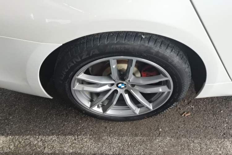 Used BMW 5 Series 2019 Restyled 525Li M Sport Package Right Rear Wheel Hub