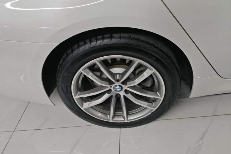 Used BMW 5 Series 2019 Restyled 525Li M Sport Package Right Rear Wheel Hub