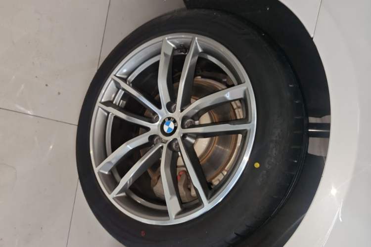 Used BMW 5 Series 2019 525Li M Sport Package Right Rear Wheel Hub
