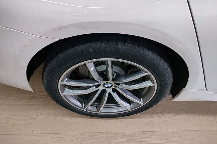 Used BMW 5 Series 2019 525Li M Sport Package Right Rear Wheel Hub