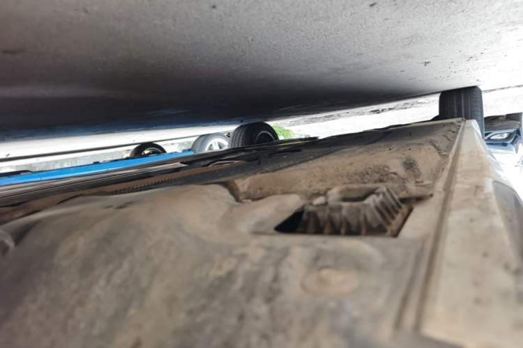 Used BMW 5 Series 2019 530Li Luxury Edition Premium Package Right Side Sill