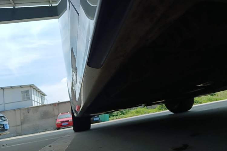 Used BMW 5 Series 2019 525Li Luxury Package Right Side Sill