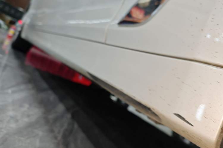 Used BMW 5 Series 2019 530Li xDrive Luxury Package Right Side Sill