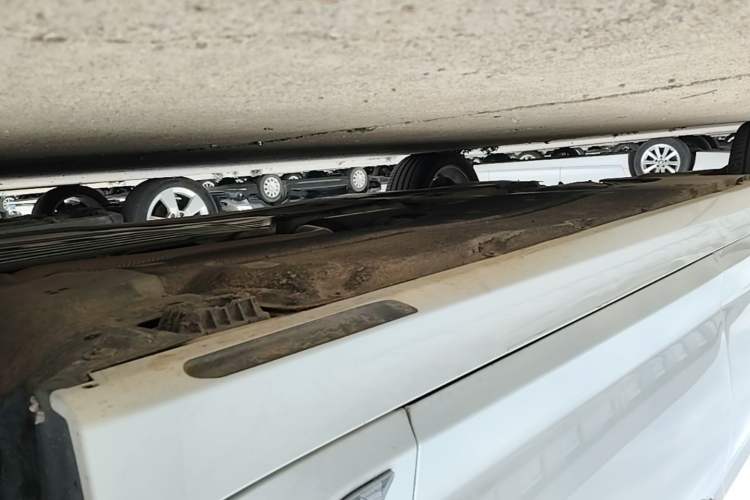 Used BMW 5 Series 2019 525Li Luxury Package Right Side Sill