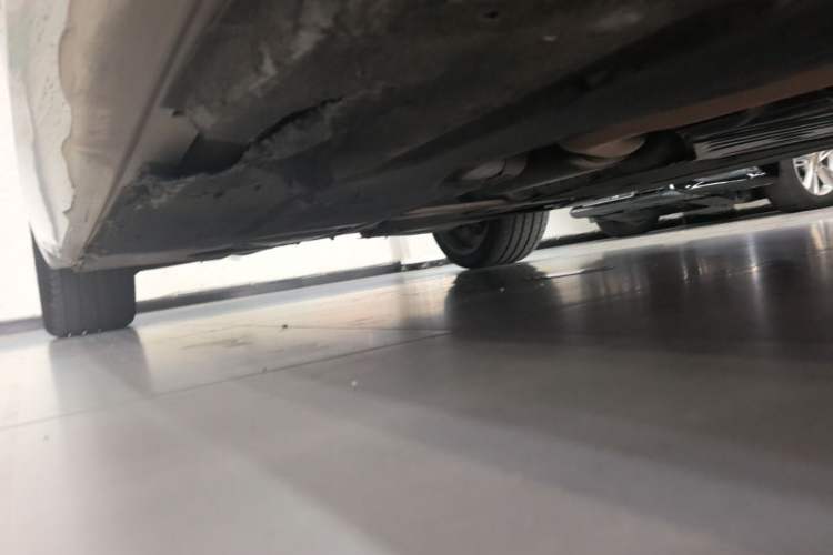 Used BMW 5 Series 2019 530Li Leading Model M Sport Package Right Side Sill
