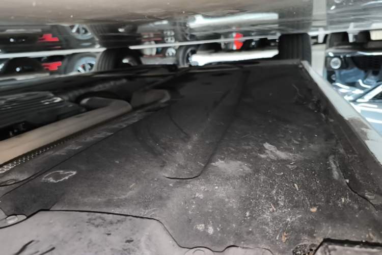 Used BMW 5 Series 2019 525Li M Sport Package Right Side Sill