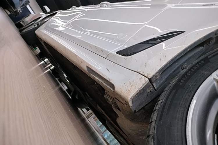 Used BMW 5 Series 2019 525Li M Sport Package Right Side Sill