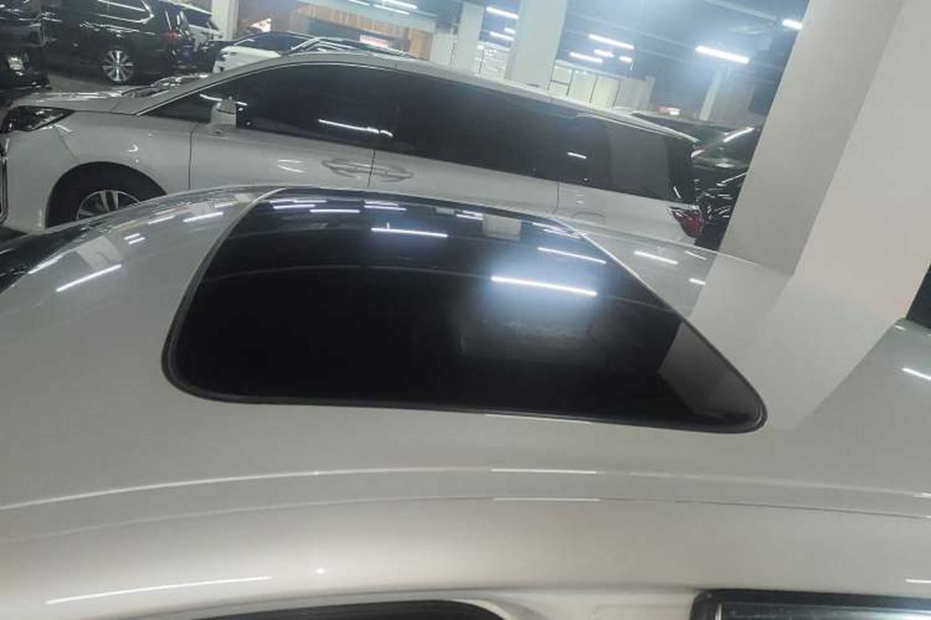 Used BMW 5 Series 2019 Facelifted 525Li Luxury Package Roof