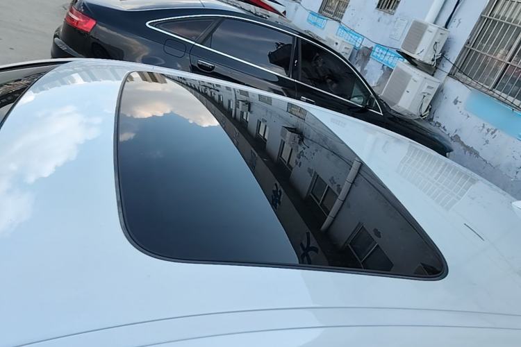 Used BMW 5 Series 2019 Facelifted 525Li Luxury Package Roof