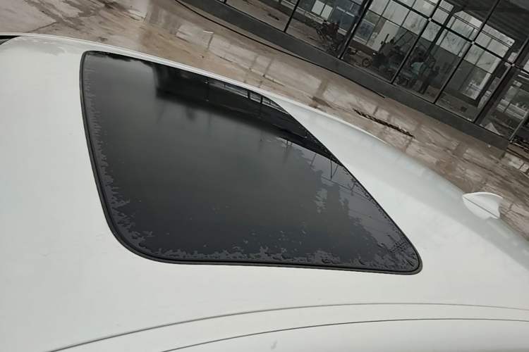 Used BMW 5 Series 2019 Facelifted 525Li Luxury Package Roof