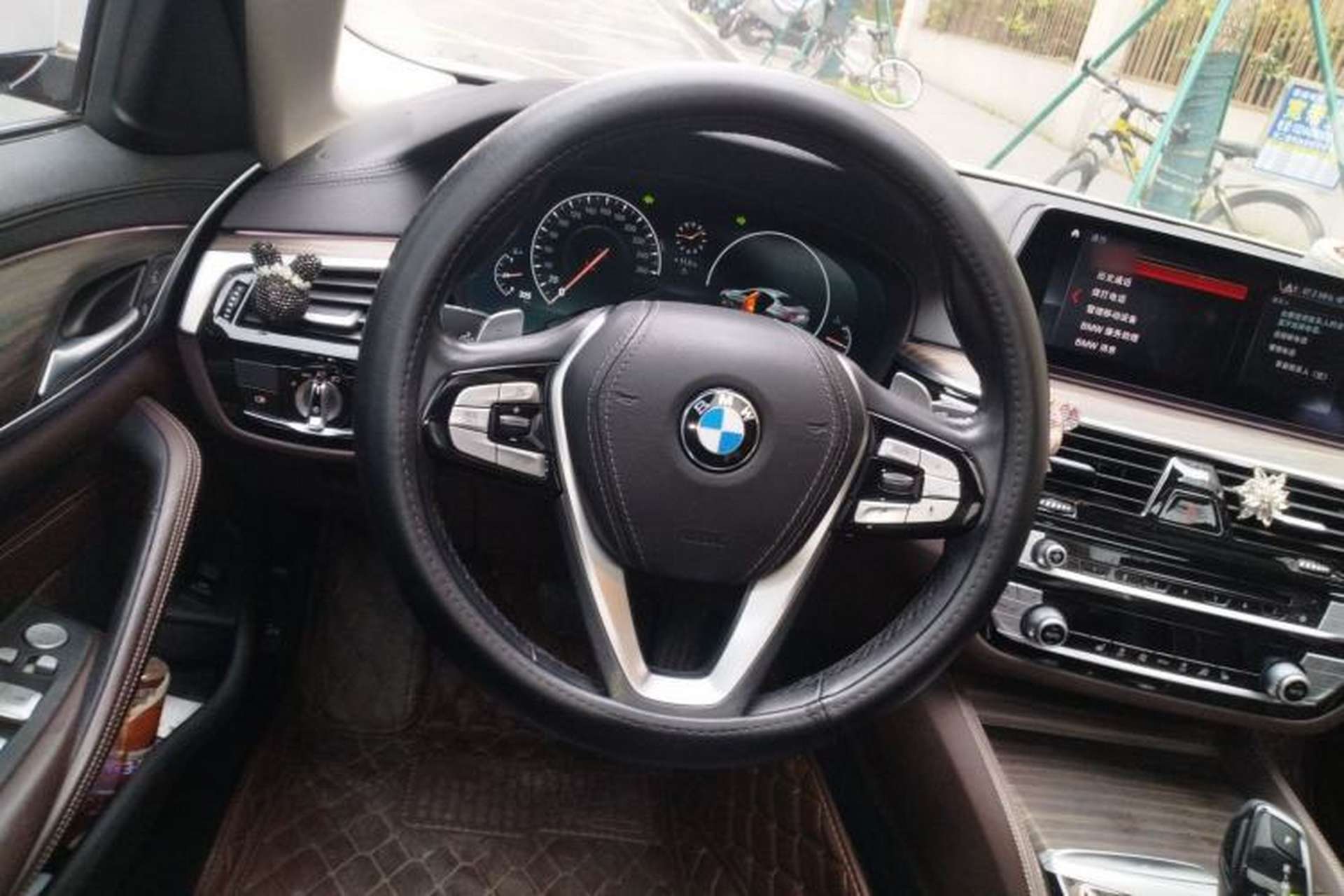 Used BMW 5 Series 2019 Facelifted 530Li Leading Edition Luxury Package Steering Wheel