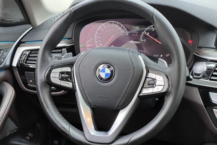 Used BMW 5 Series 2019 Facelifted 530Li Luxury Edition Premium Package Steering Wheel
