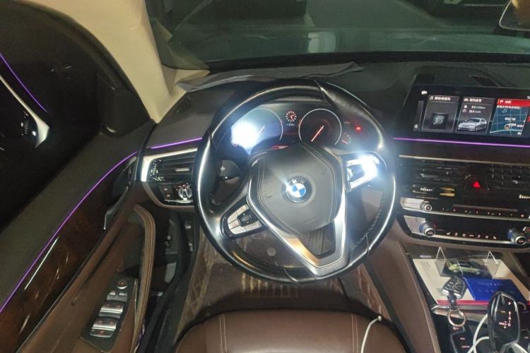 Used BMW 5 Series 2019 525Li Luxury Package Steering Wheel