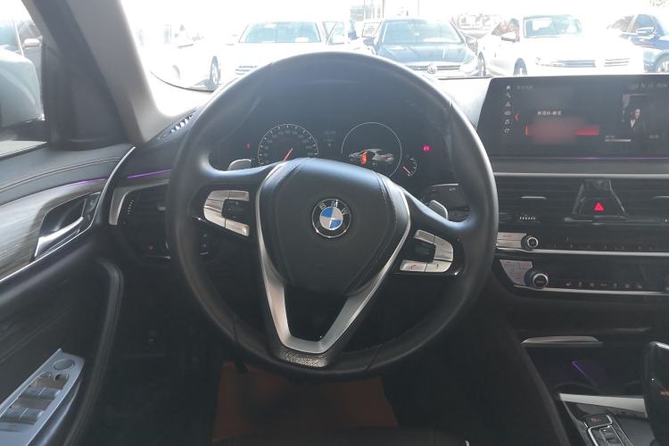 Used BMW 5 Series 2019 Facelifted 530Li Leading Edition Luxury Package Steering Wheel