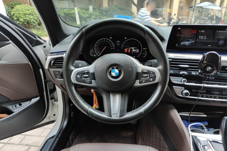 Used BMW 5 Series 2019 525Li M Sport Package Steering Wheel