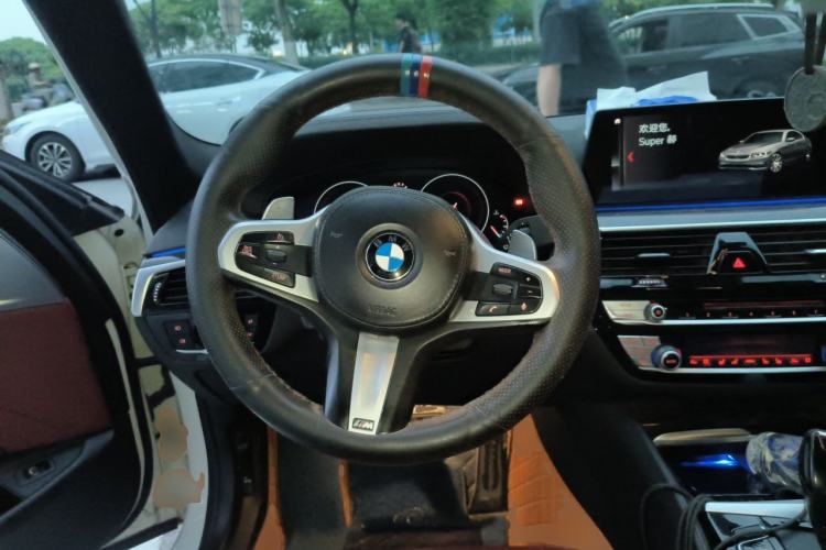 Used BMW 5 Series 2019 530Li Luxury Edition M Sport Package Steering Wheel