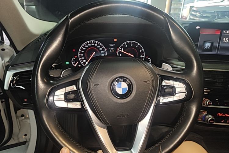 Used BMW 5 Series 2019 Facelifted 530Li Leading Edition Luxury Package Steering Wheel