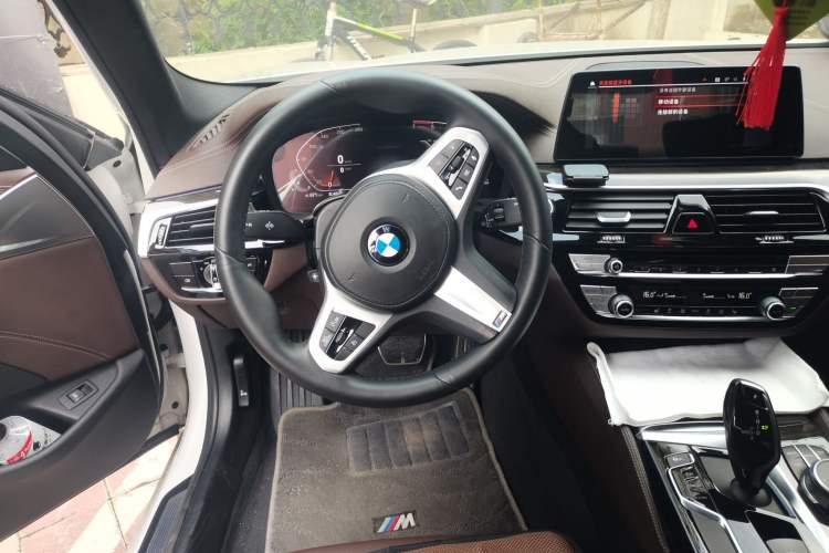 Used BMW 5 Series 2019 Restyled 525Li M Sport Package Steering Wheel