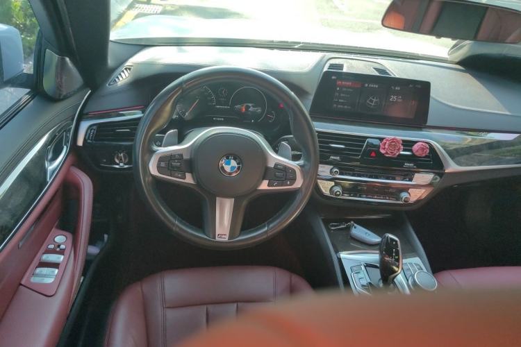 Used BMW 5 Series 2019 Facelifted 530Li Leading Edition M Sport Package Steering Wheel