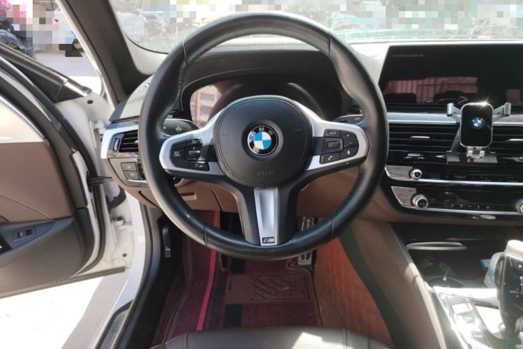 Used BMW 5 Series 2019 525Li M Sport Package Steering Wheel