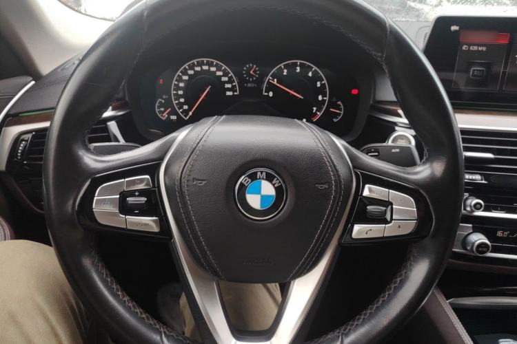 Used BMW 5 Series 2019 Facelifted 525Li Luxury Package Steering Wheel
