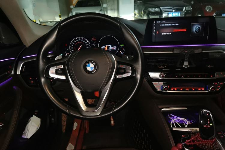 Used BMW 5 Series 2019 530Li Luxury Edition Premium Package Steering Wheel