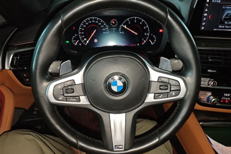 Used BMW 5 Series 2019 530Li Luxury Edition M Sport Package Steering Wheel