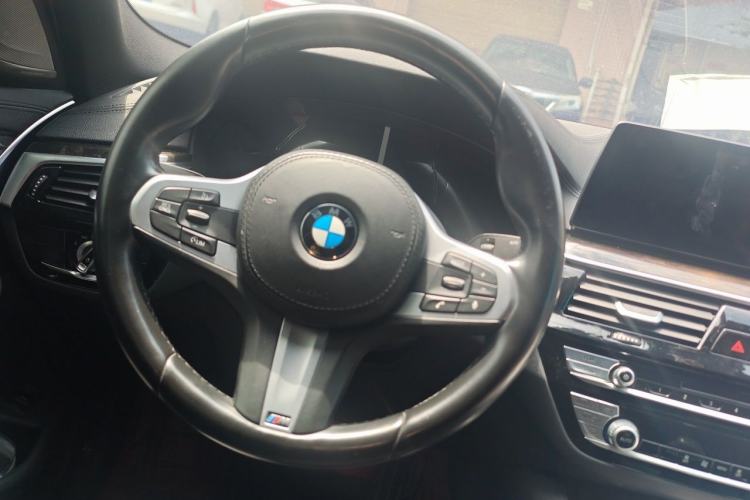 Used BMW 5 Series 2019 525Li M Sport Package Steering Wheel