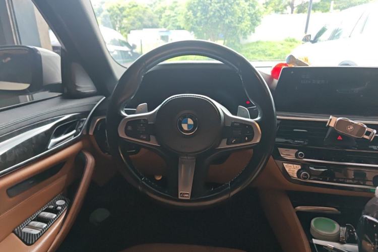 Used BMW 5 Series 2019 530Li Leading Model M Sport Package Steering Wheel