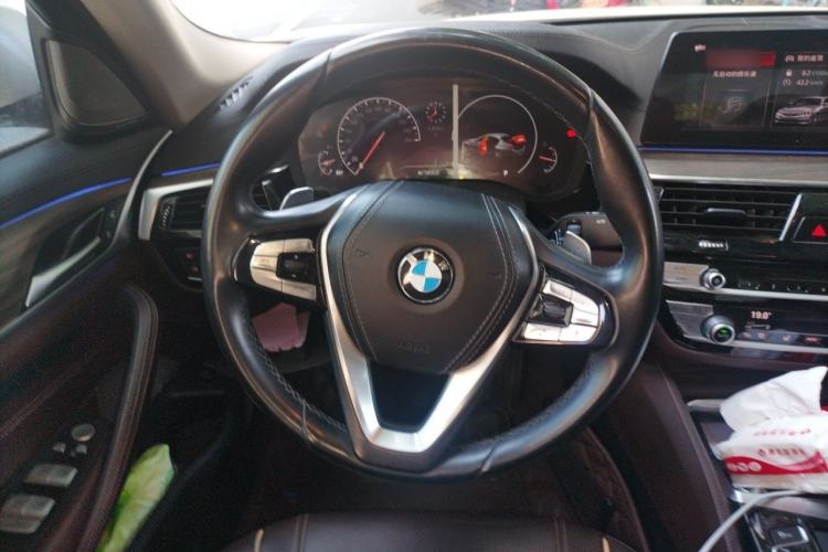 Used BMW 5 Series 2019 530Li Luxury Edition Premium Package Steering Wheel