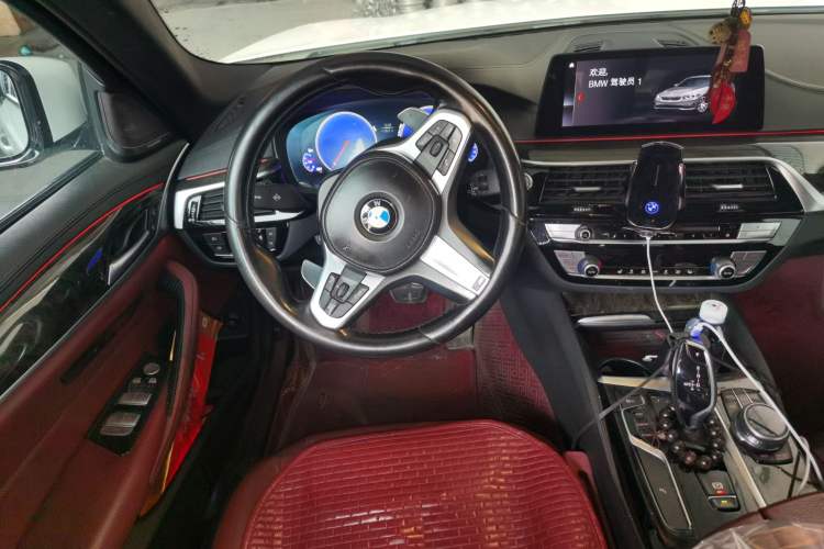 Used BMW 5 Series 2019 530Li Leading Model M Sport Package Steering Wheel