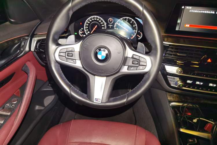 Used BMW 5 Series 2019 530Li Leading Model M Sport Package Steering Wheel
