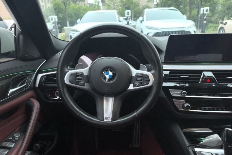 Used BMW 5 Series 2019 Facelifted 530Li Leading Edition M Sport Package Steering Wheel