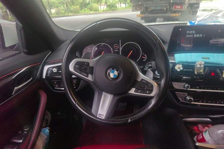 Used BMW 5 Series 2019 530Li Leading Model M Sport Package Steering Wheel
