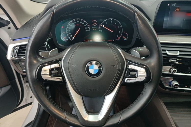 Used BMW 5 Series 2019 530Li xDrive Luxury Package Steering Wheel