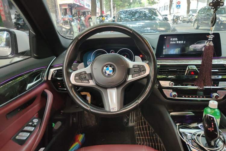 Used BMW 5 Series 2019 530Li Leading Model M Sport Package Steering Wheel