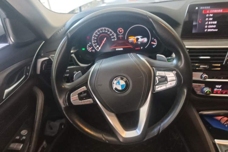 Used BMW 5 Series 2019 530Li Luxury Edition Premium Package Steering Wheel