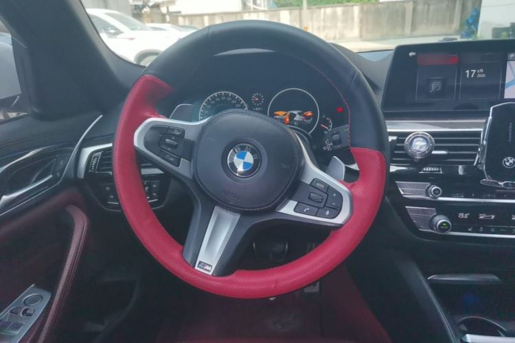 Used BMW 5 Series 2019 530Li Leading Model M Sport Package Steering Wheel