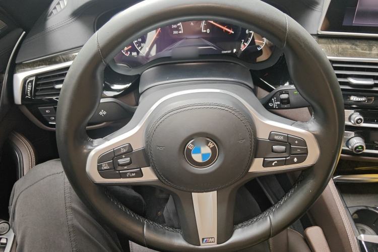 Used BMW 5 Series 2019 525Li M Sport Package Steering Wheel