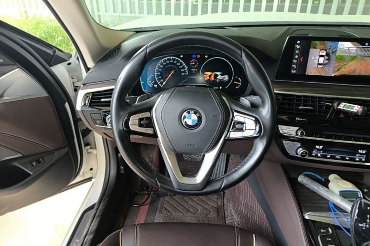 Used BMW 5 Series 2019 Facelifted 530Li Luxury Edition Premium Package Steering Wheel