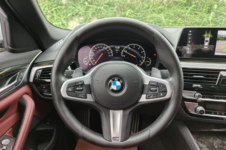 Used BMW 5 Series 2019 530Li Leading Model M Sport Package Steering Wheel