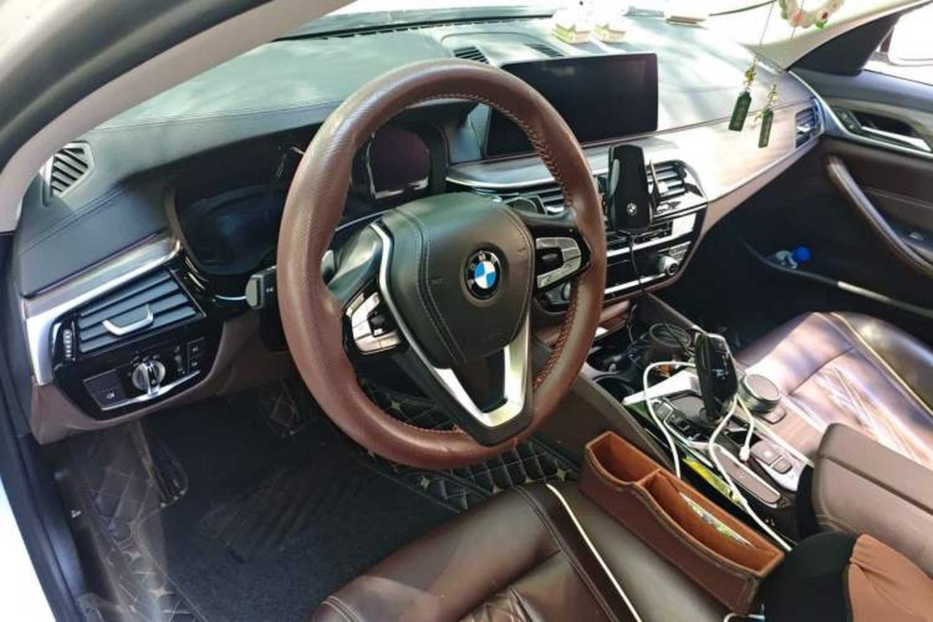 Used BMW 5 Series 2019 Facelifted 530Li Leading Edition Luxury Package Steering Wheel
