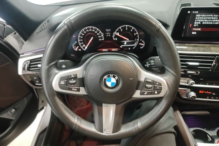Used BMW 5 Series 2019 525Li M Sport Package Steering Wheel