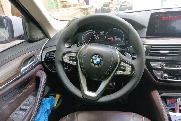 Used BMW 5 Series 2019 Facelifted 530Li Leading Edition Luxury Package Steering Wheel
