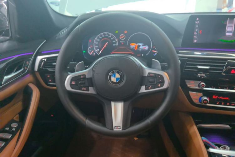 Used BMW 5 Series 2019 530Li Leading Model M Sport Package Steering Wheel