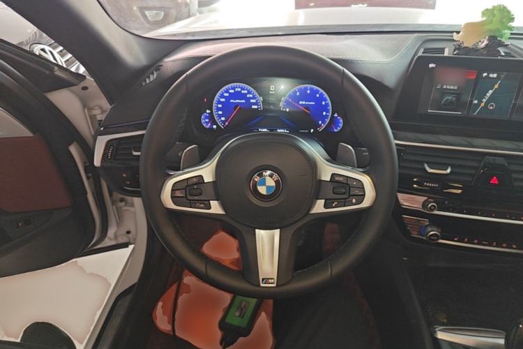 Used BMW 5 Series 2019 530Li Leading Model M Sport Package Steering Wheel