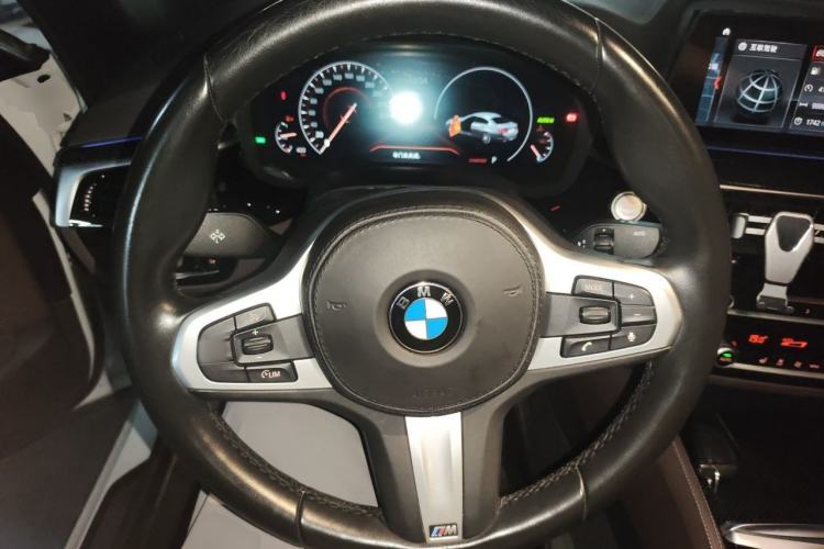 Used BMW 5 Series 2019 525Li M Sport Package Steering Wheel
