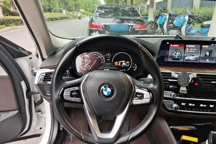 Used BMW 5 Series 2019 Facelifted 525Li Luxury Package Steering Wheel